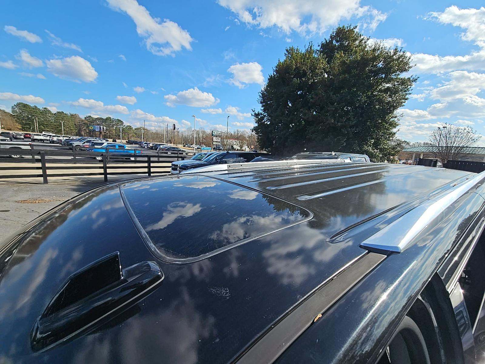 2017 Cadillac Escalade ESV Luxury AWD