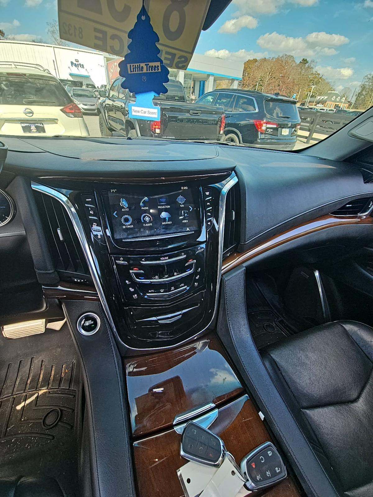 2017 Cadillac Escalade ESV Luxury AWD