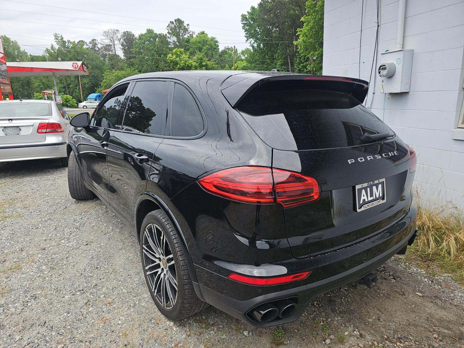 PORSCHE CAYENNE - 2