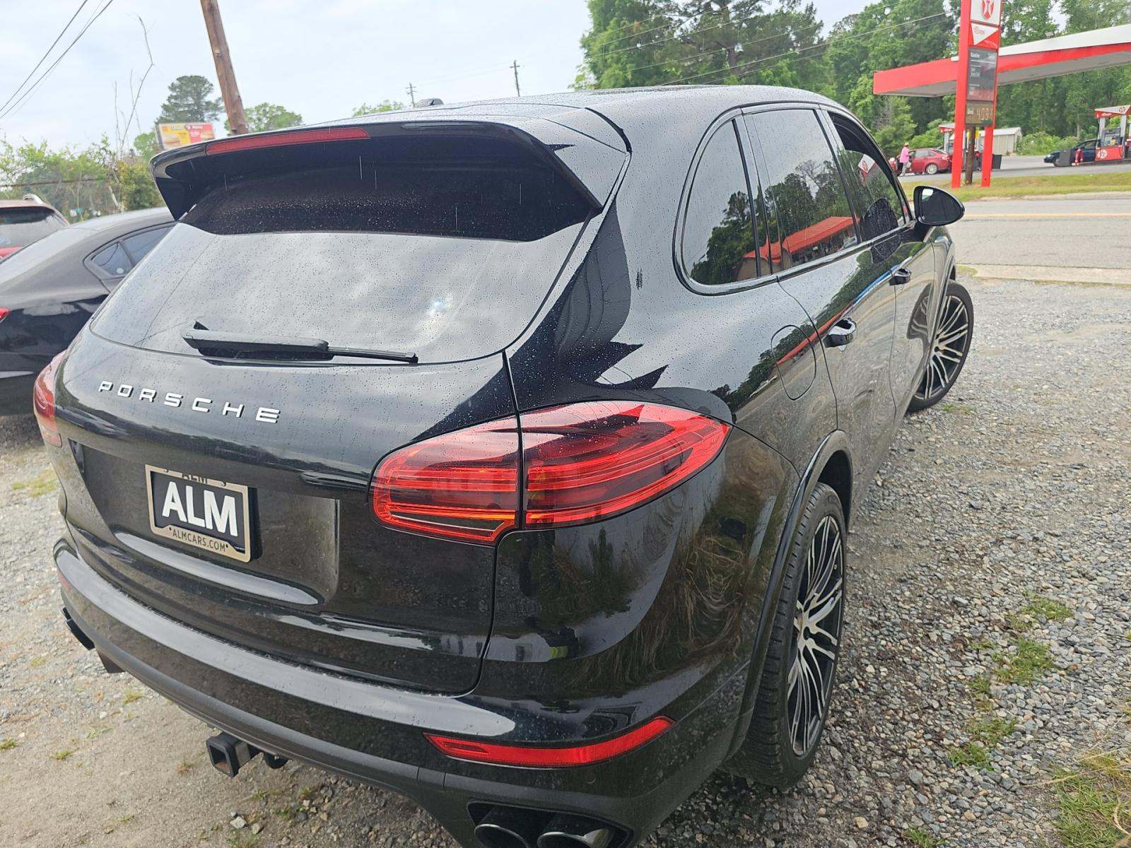 PORSCHE CAYENNE - 3
