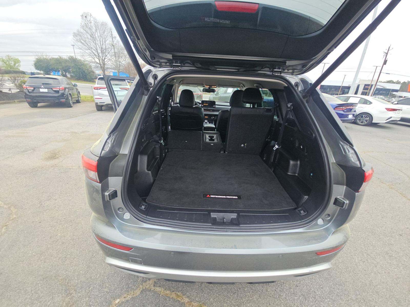 2023 Mitsubishi Outlander PHEV SEL AWD