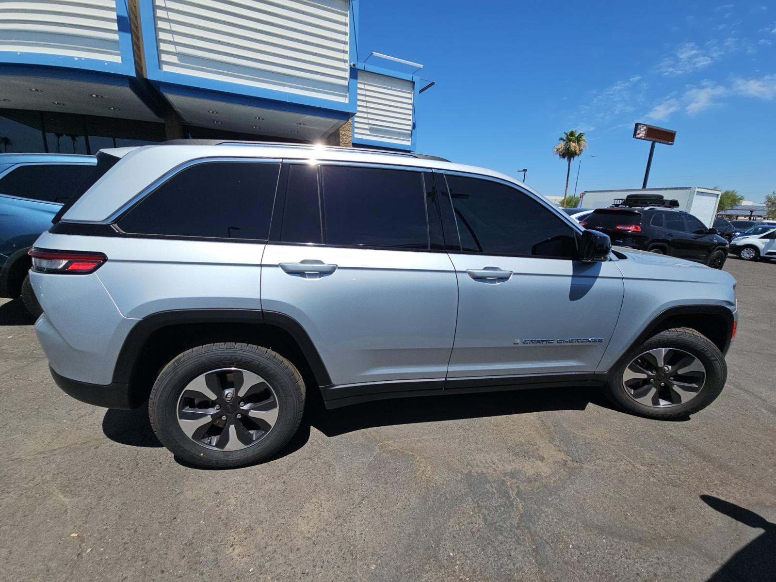 2022 Jeep Grand Cherokee 4xe AWD