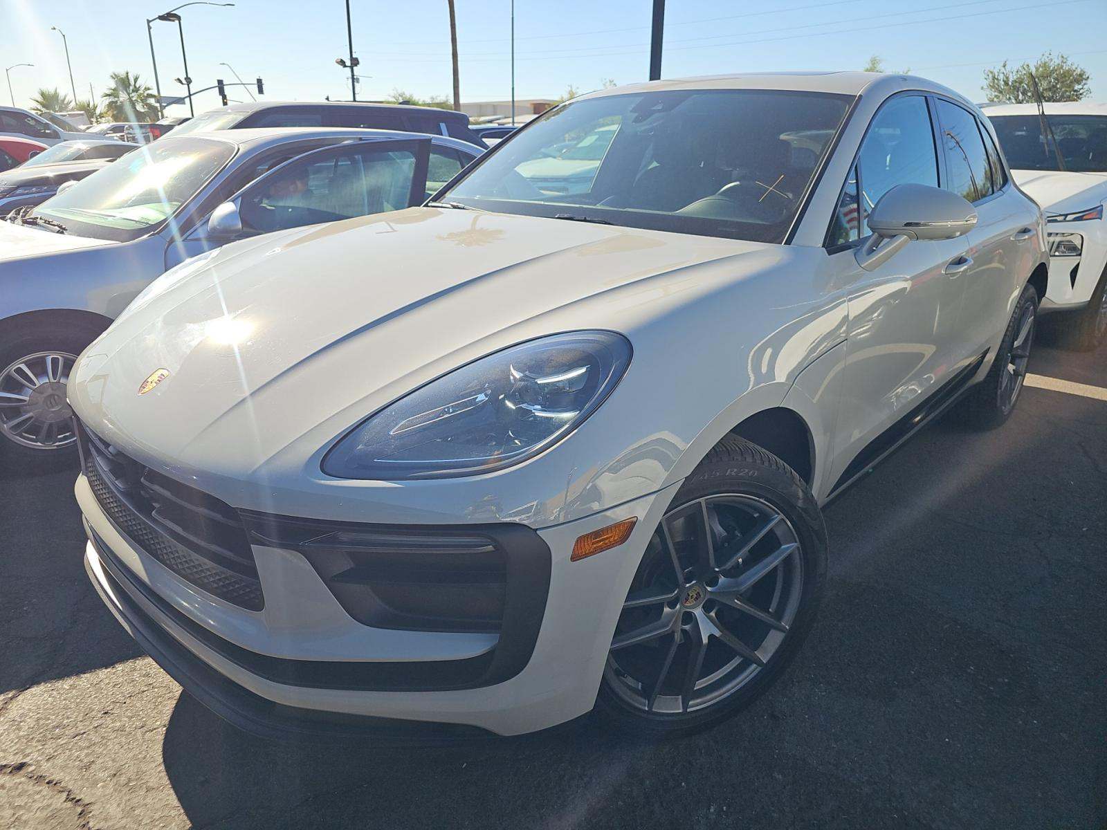 2024 Porsche Macan Base AWD