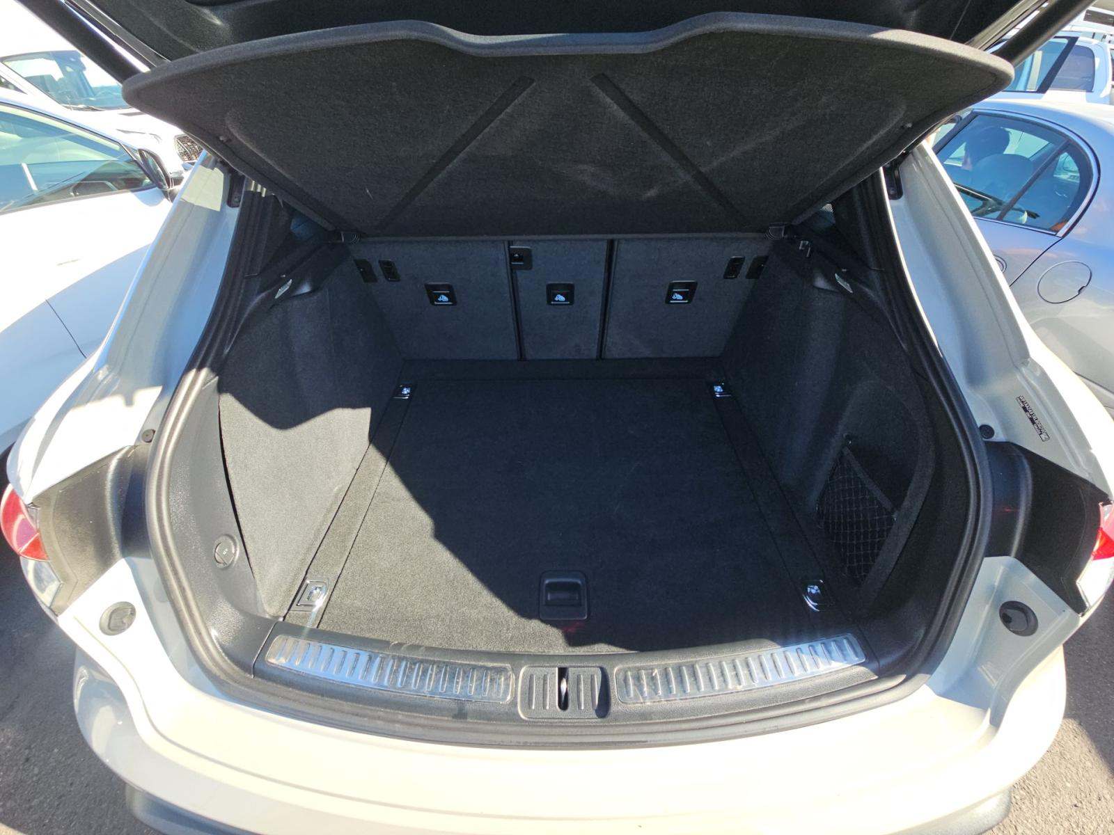 2024 Porsche Macan Base AWD