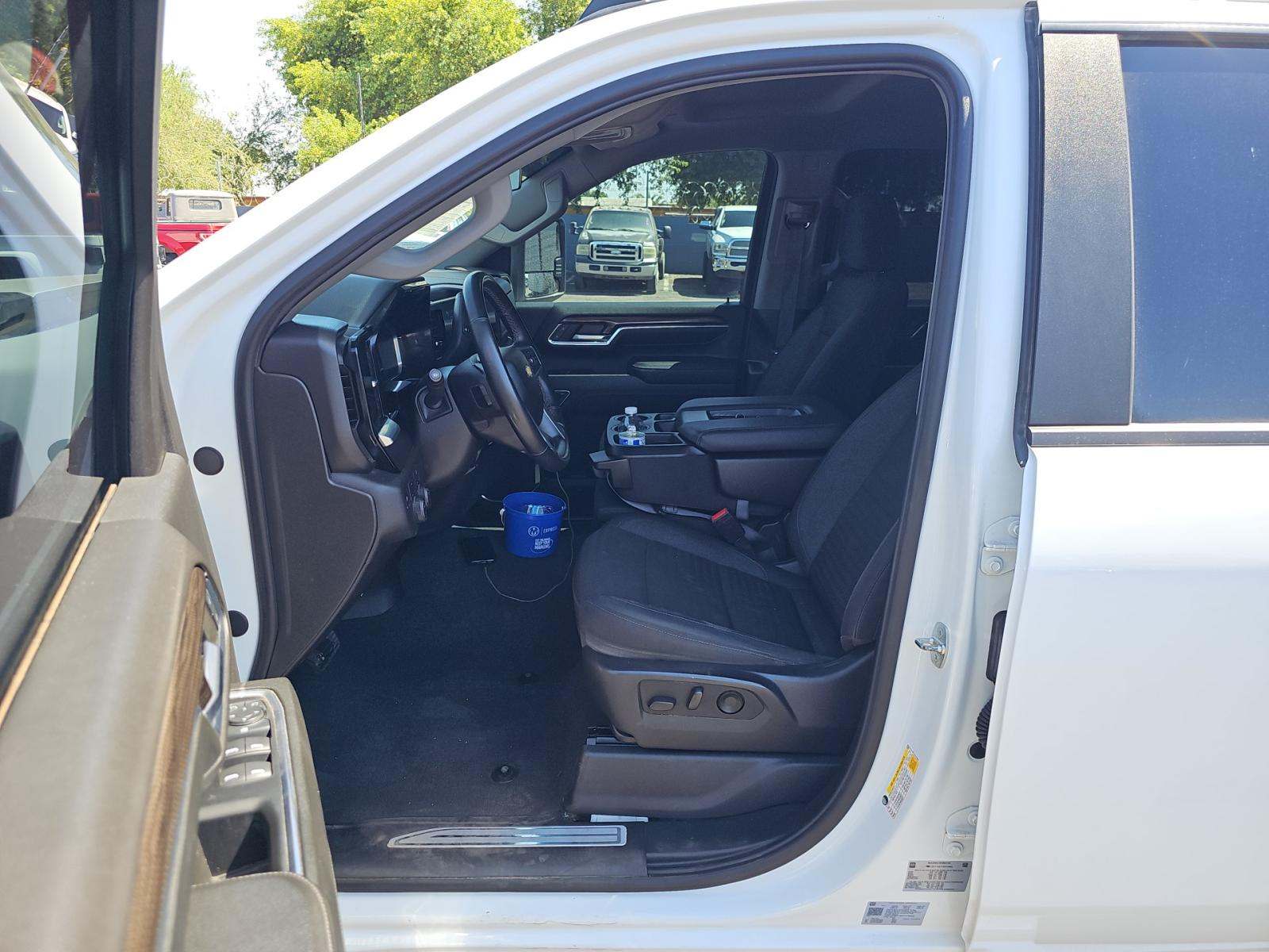 2024 Chevrolet Silverado 2500HD LT AWD