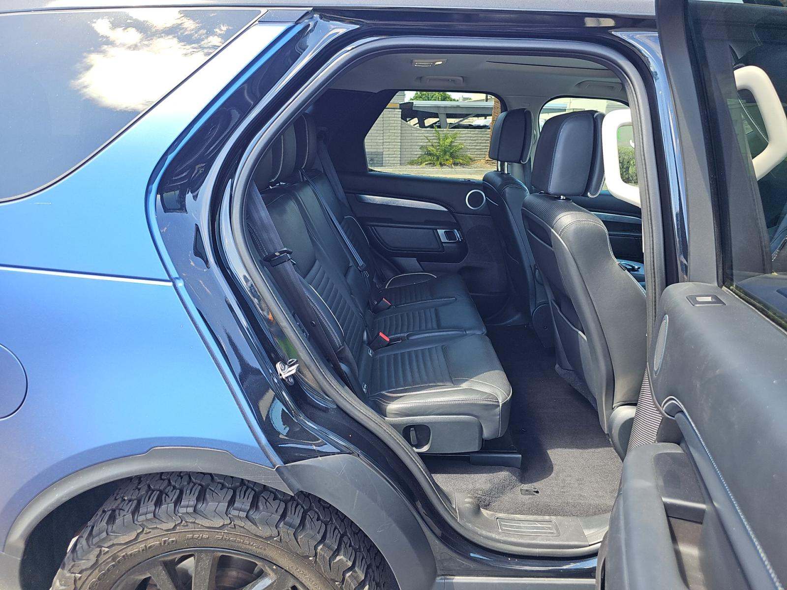 2017 Land Rover Discovery First Edition AWD