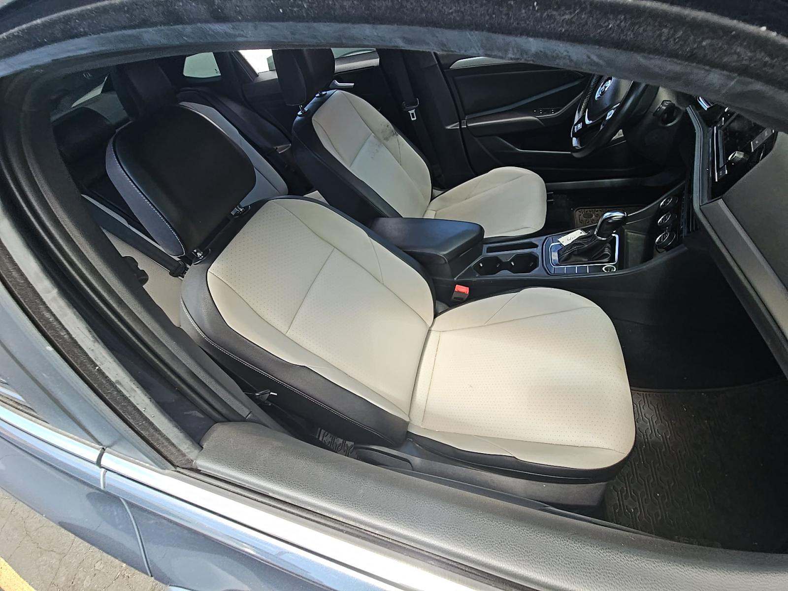 2019 Volkswagen Jetta 1.4T R-Line FWD