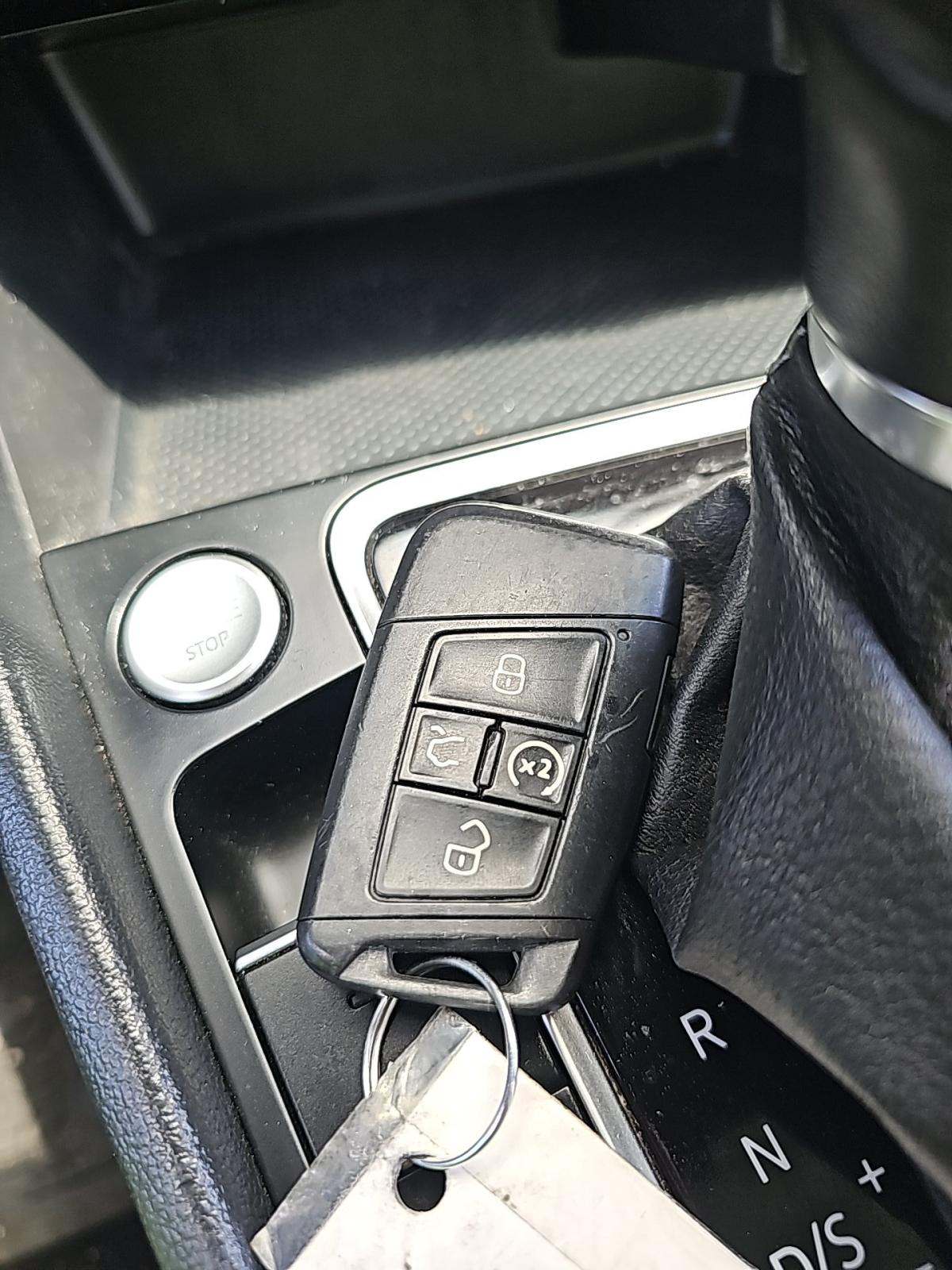 2019 Volkswagen Jetta 1.4T R-Line FWD
