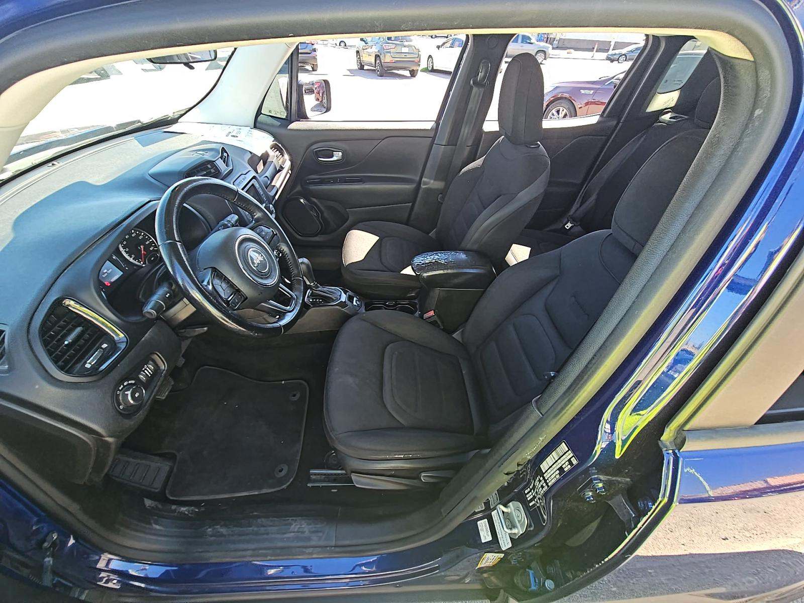 2017 Jeep Renegade Latitude Altitude Edition FWD