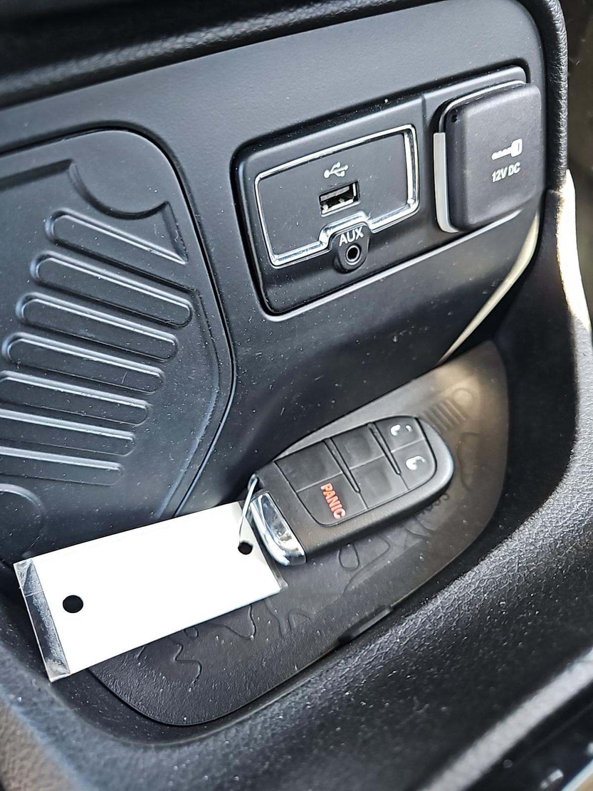 2017 Jeep Renegade Latitude Altitude Edition FWD