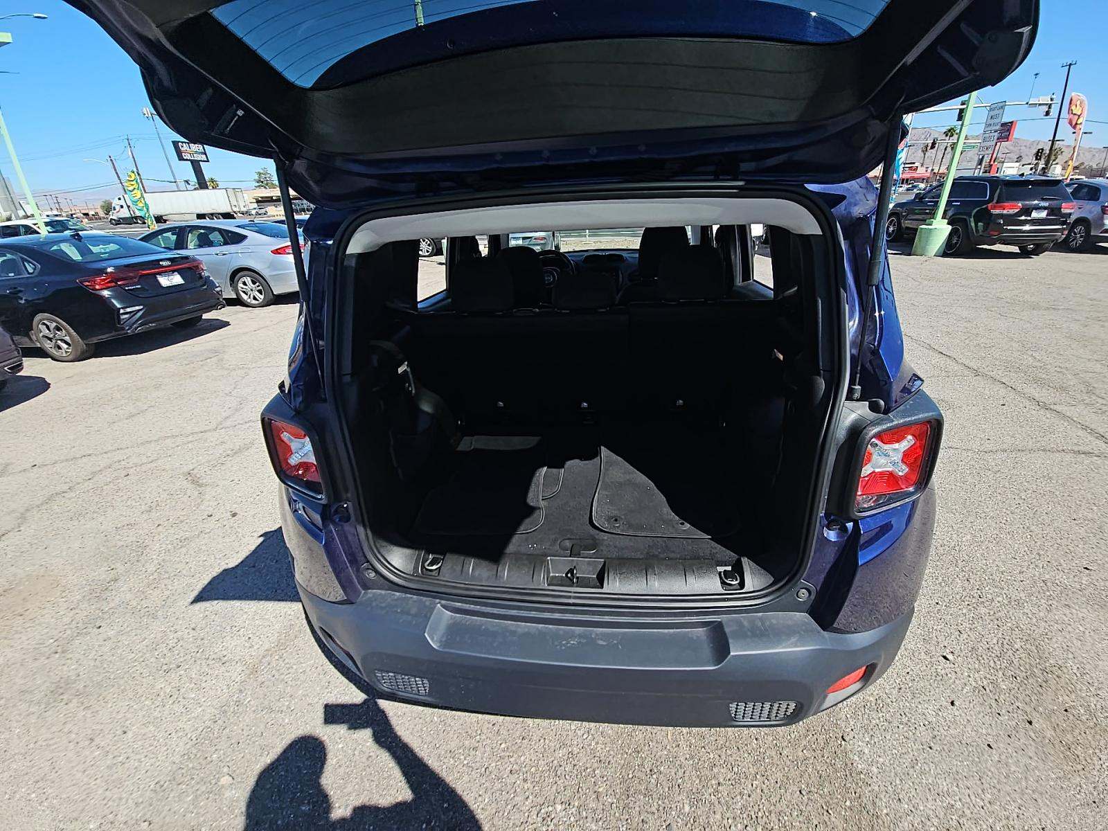 2017 Jeep Renegade Latitude Altitude Edition FWD