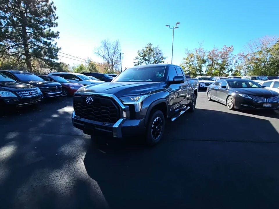 2022 Toyota Tundra SR5 AWD