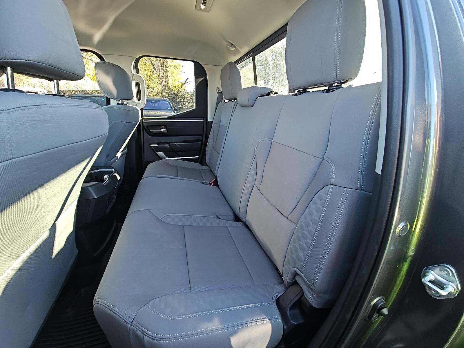 2022 Toyota Tundra SR5 AWD