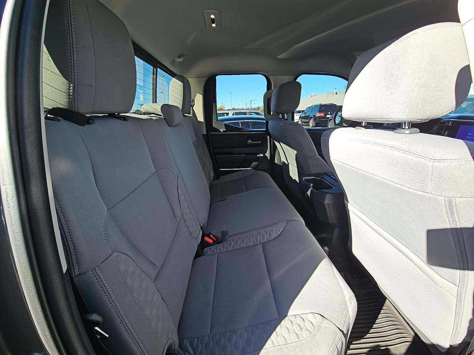 2022 Toyota Tundra SR5 AWD