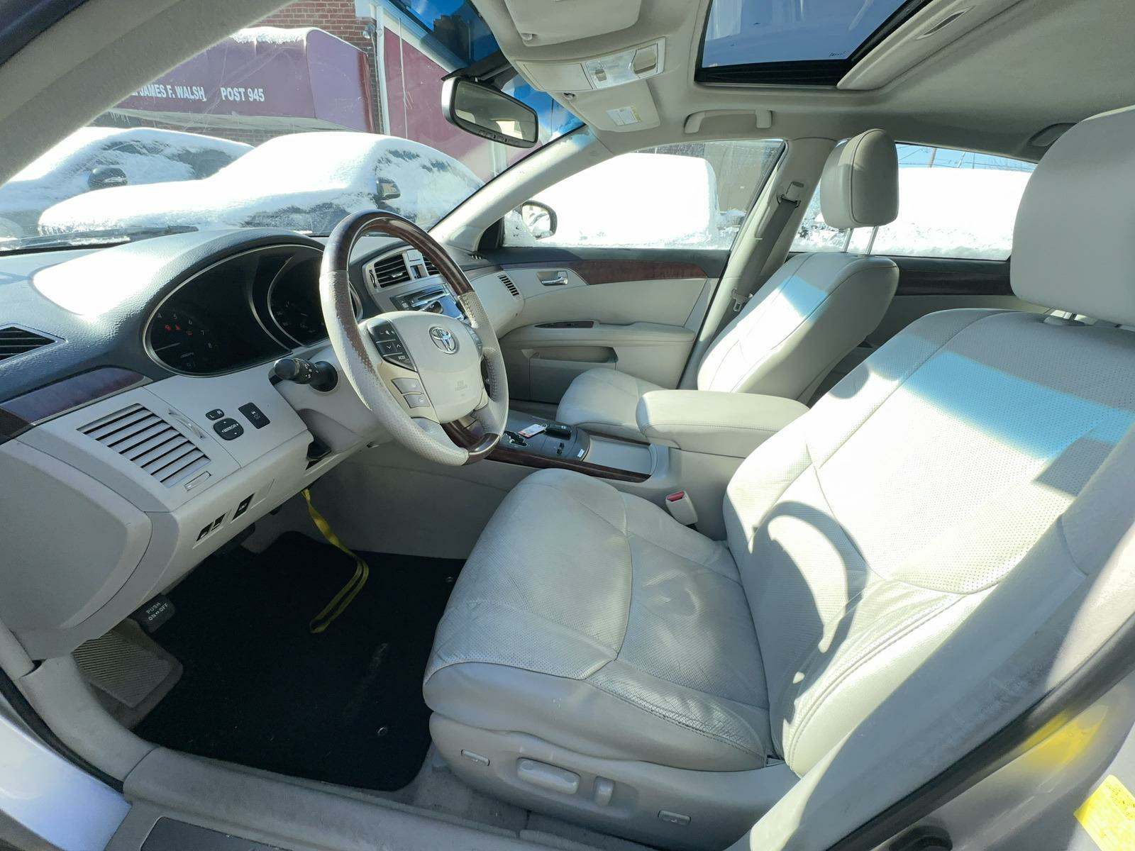 2011 Toyota Avalon Limited FWD