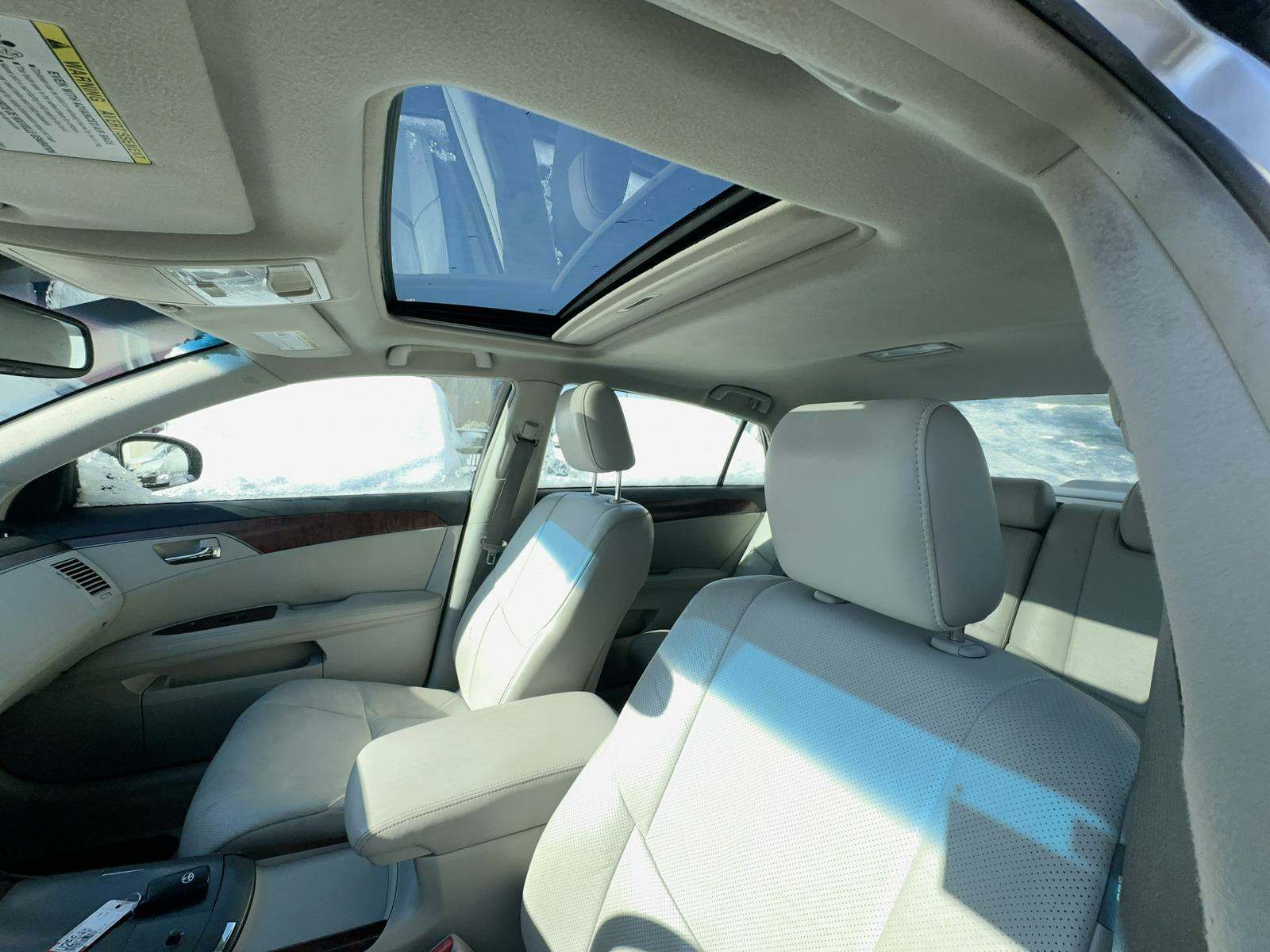 2011 Toyota Avalon Limited FWD