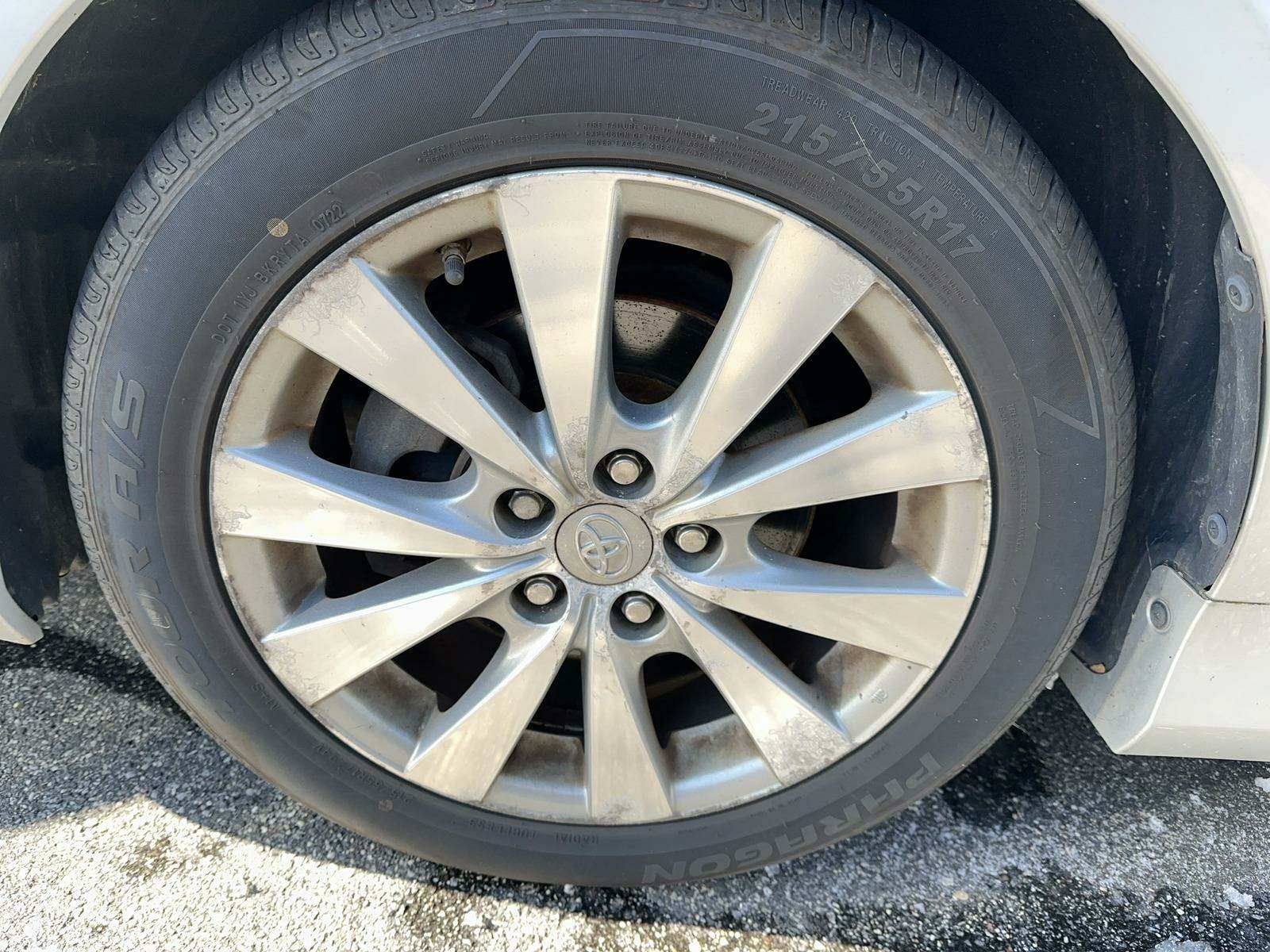 2011 Toyota Avalon Limited FWD