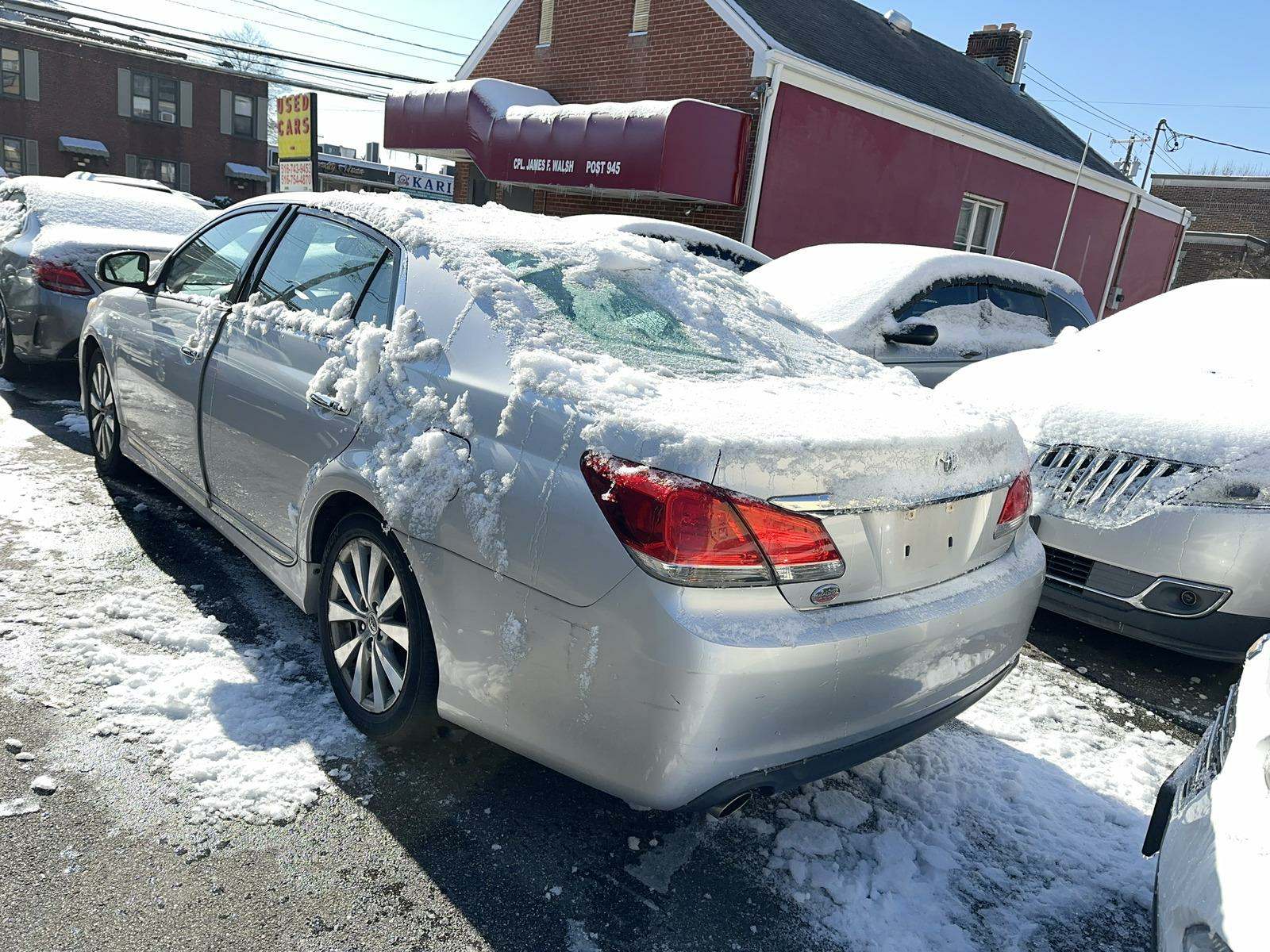 2011 Toyota Avalon Limited FWD