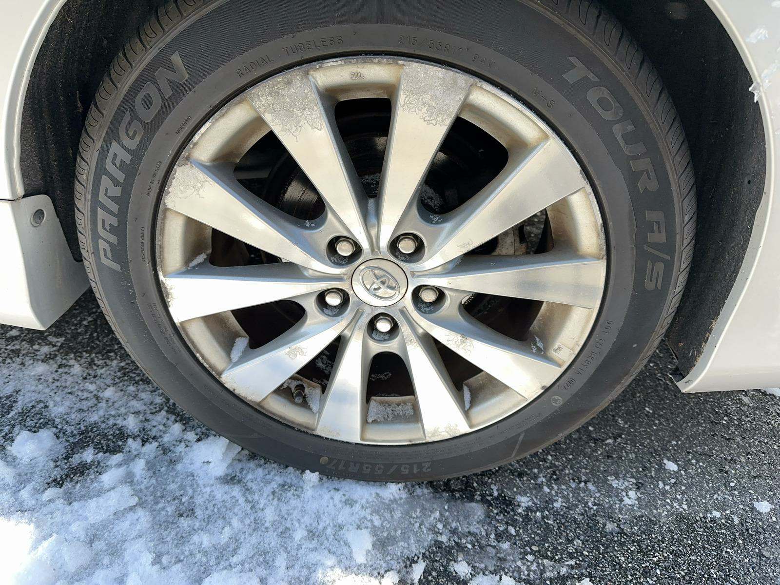 2011 Toyota Avalon Limited FWD