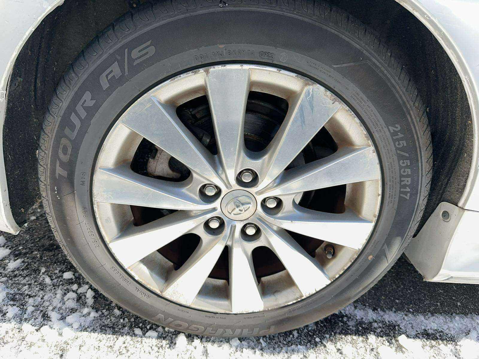 2011 Toyota Avalon Limited FWD