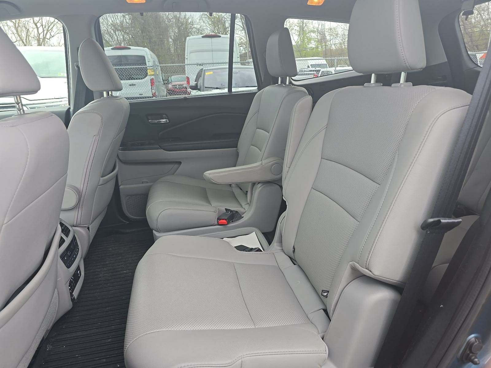 2016 Honda Pilot Elite AWD