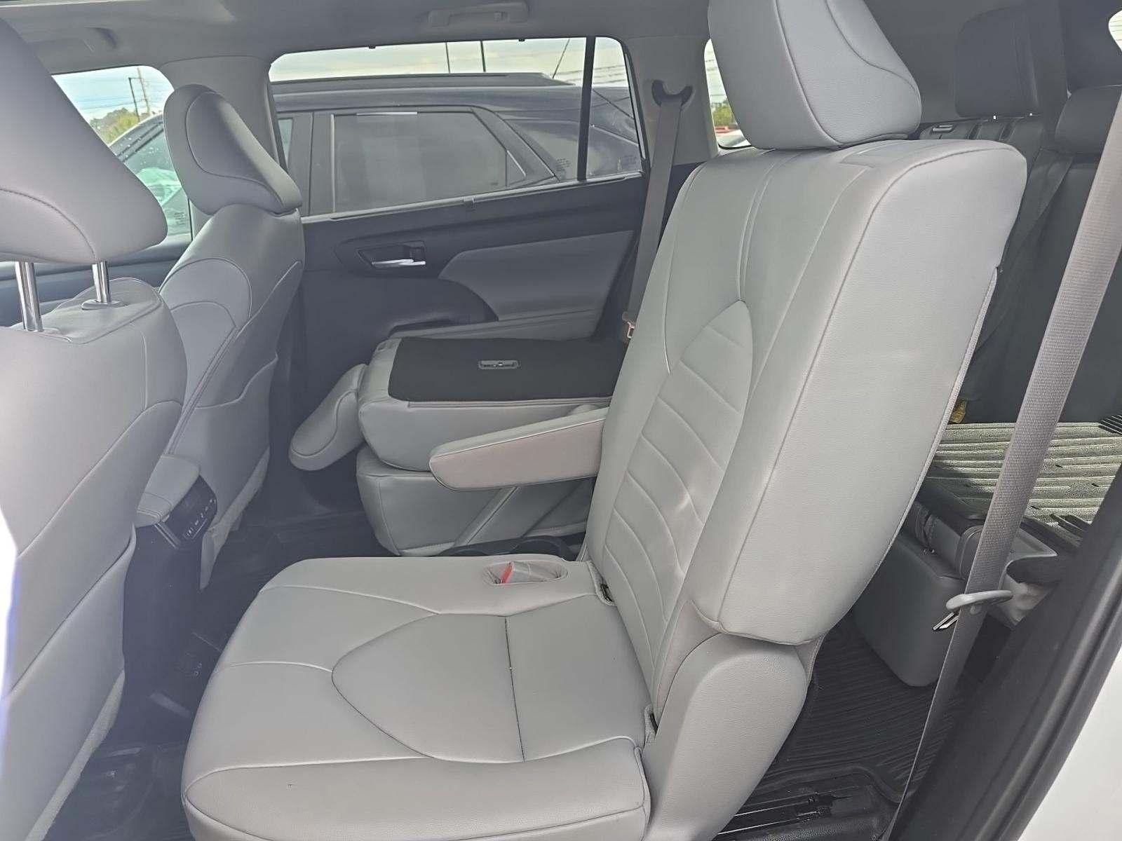 2023 Toyota Highlander XLE AWD