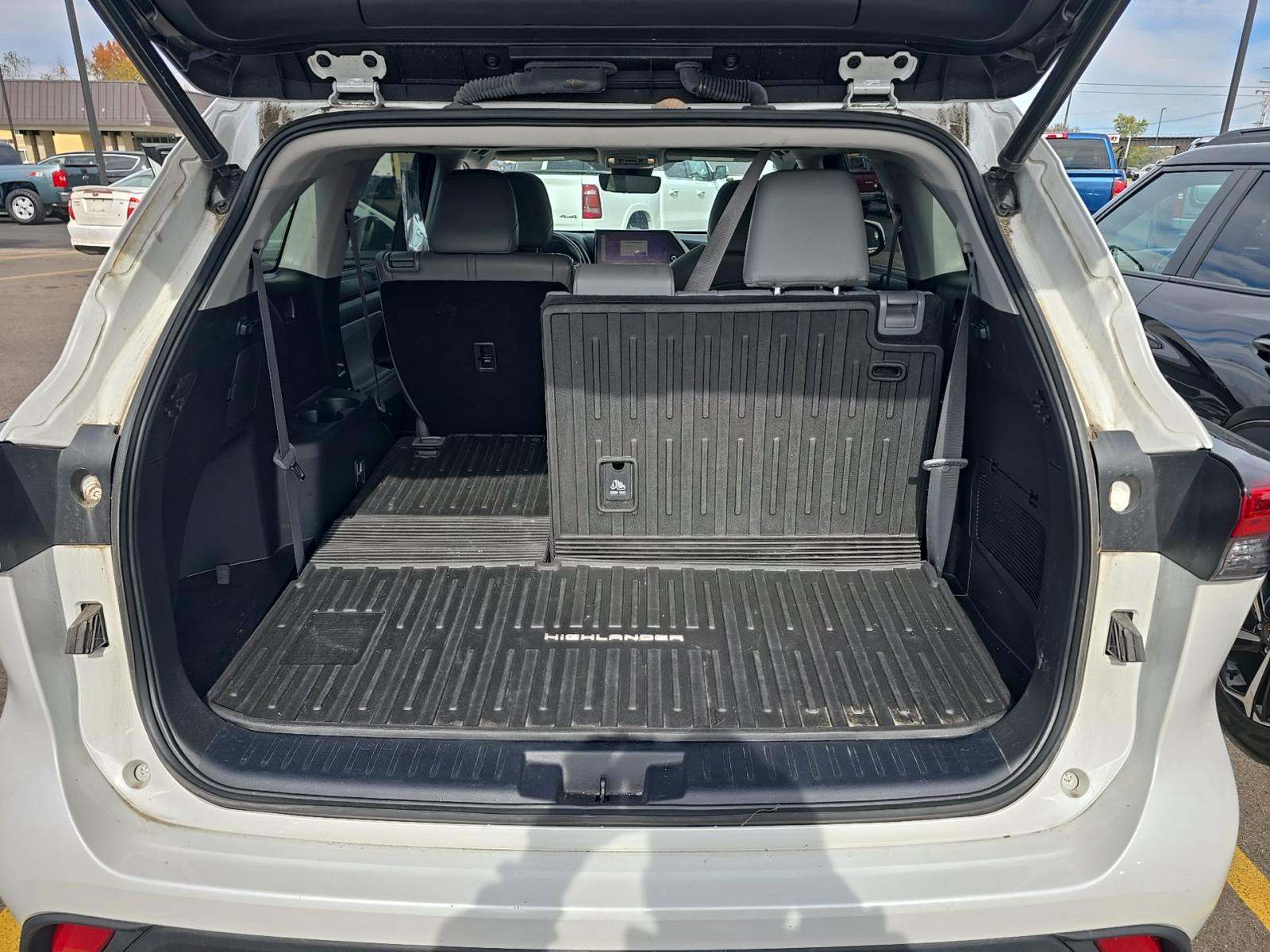 2023 Toyota Highlander XLE AWD