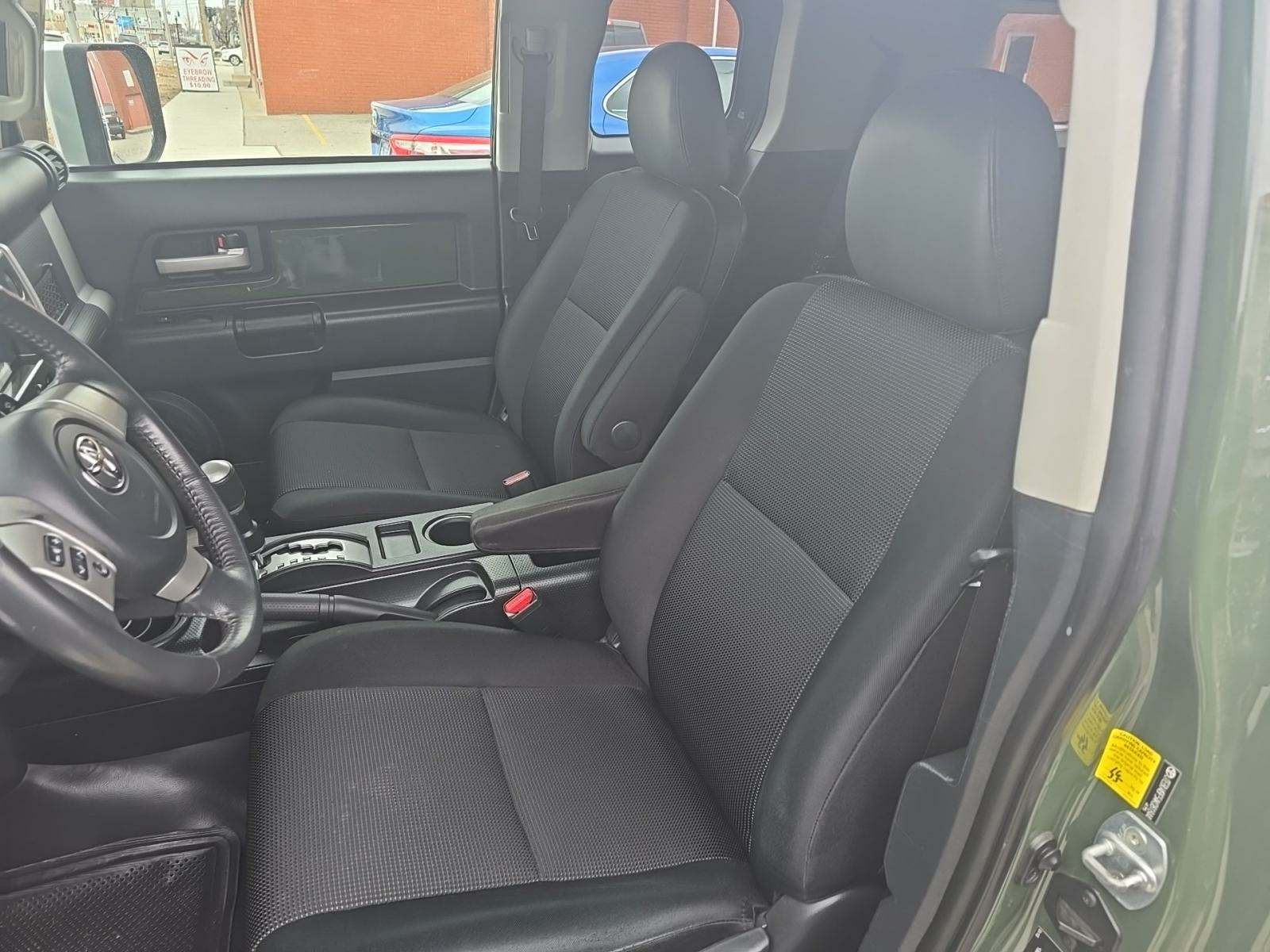 2010 Toyota FJ Cruiser Base AWD