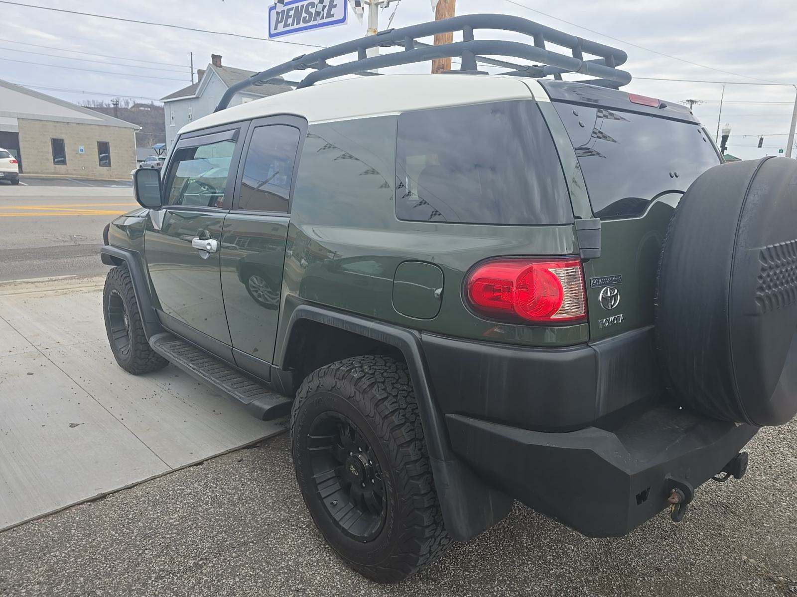 2010 Toyota FJ Cruiser Base AWD
