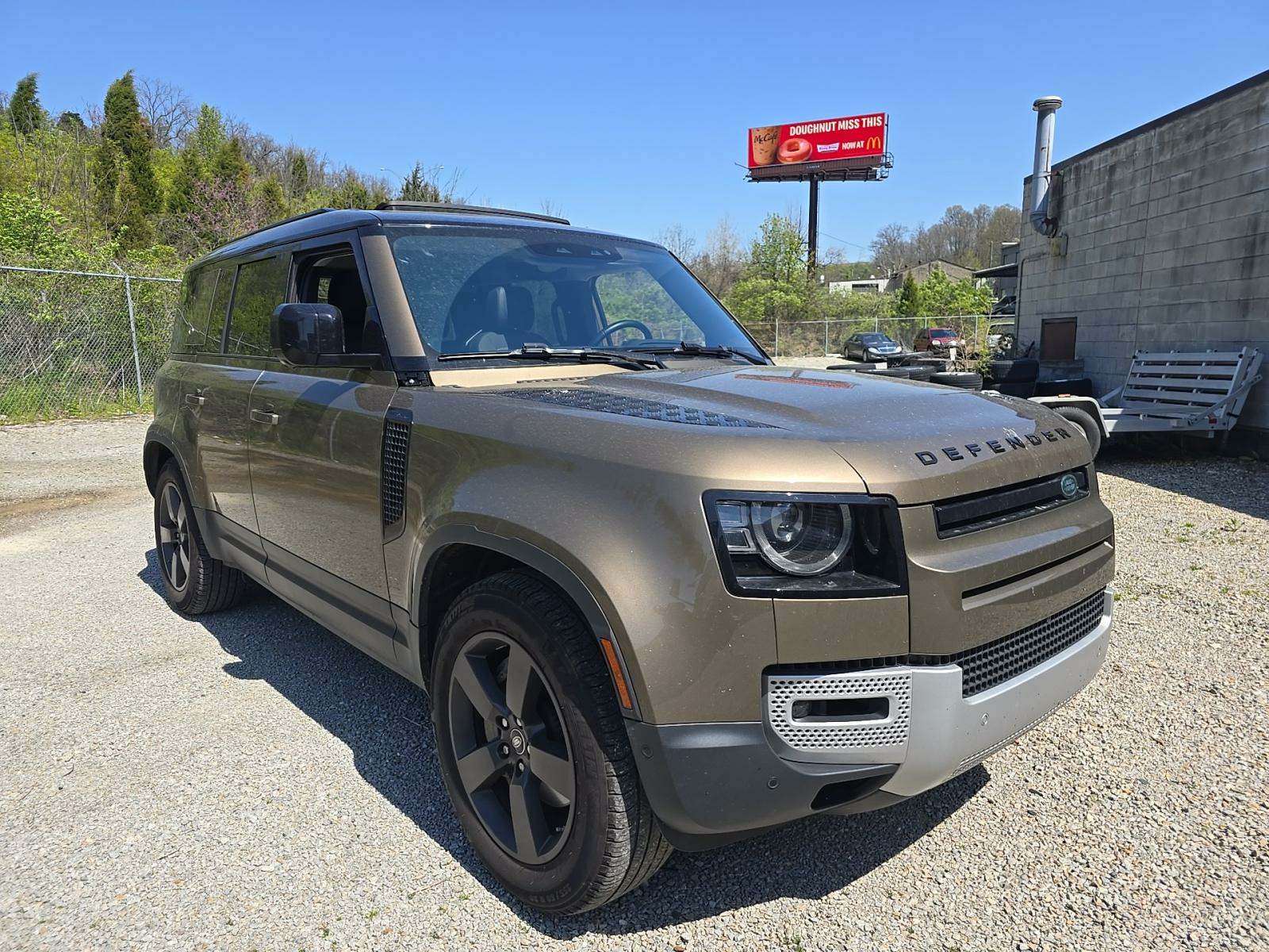 2020 Land Rover Defender 110 SE AWD