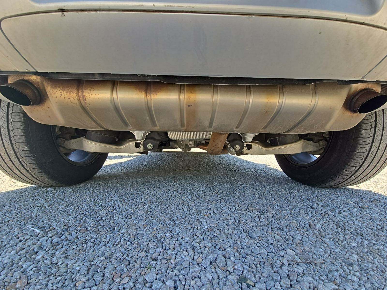 2020 Land Rover Defender 110 SE AWD