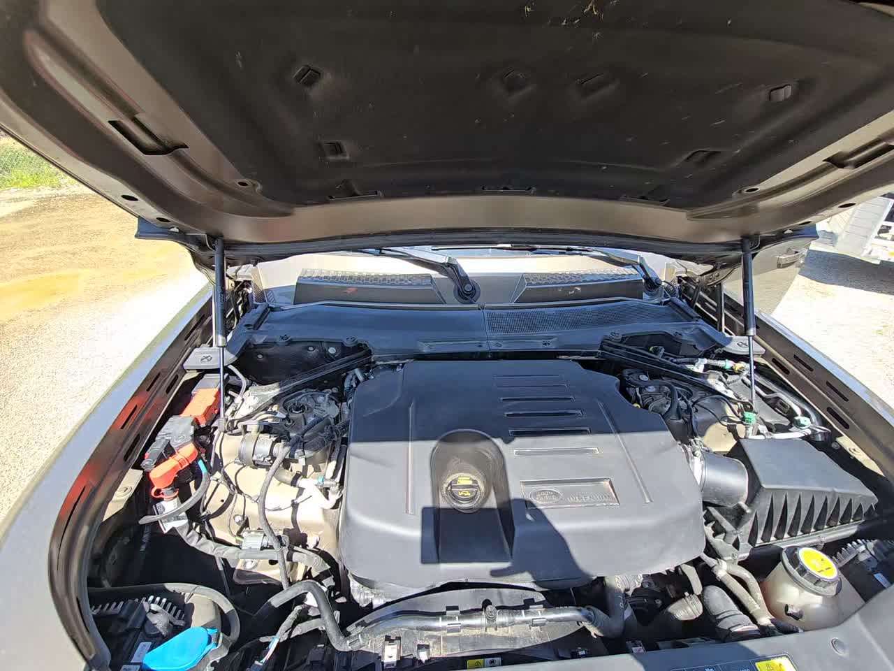 2020 Land Rover Defender 110 SE AWD