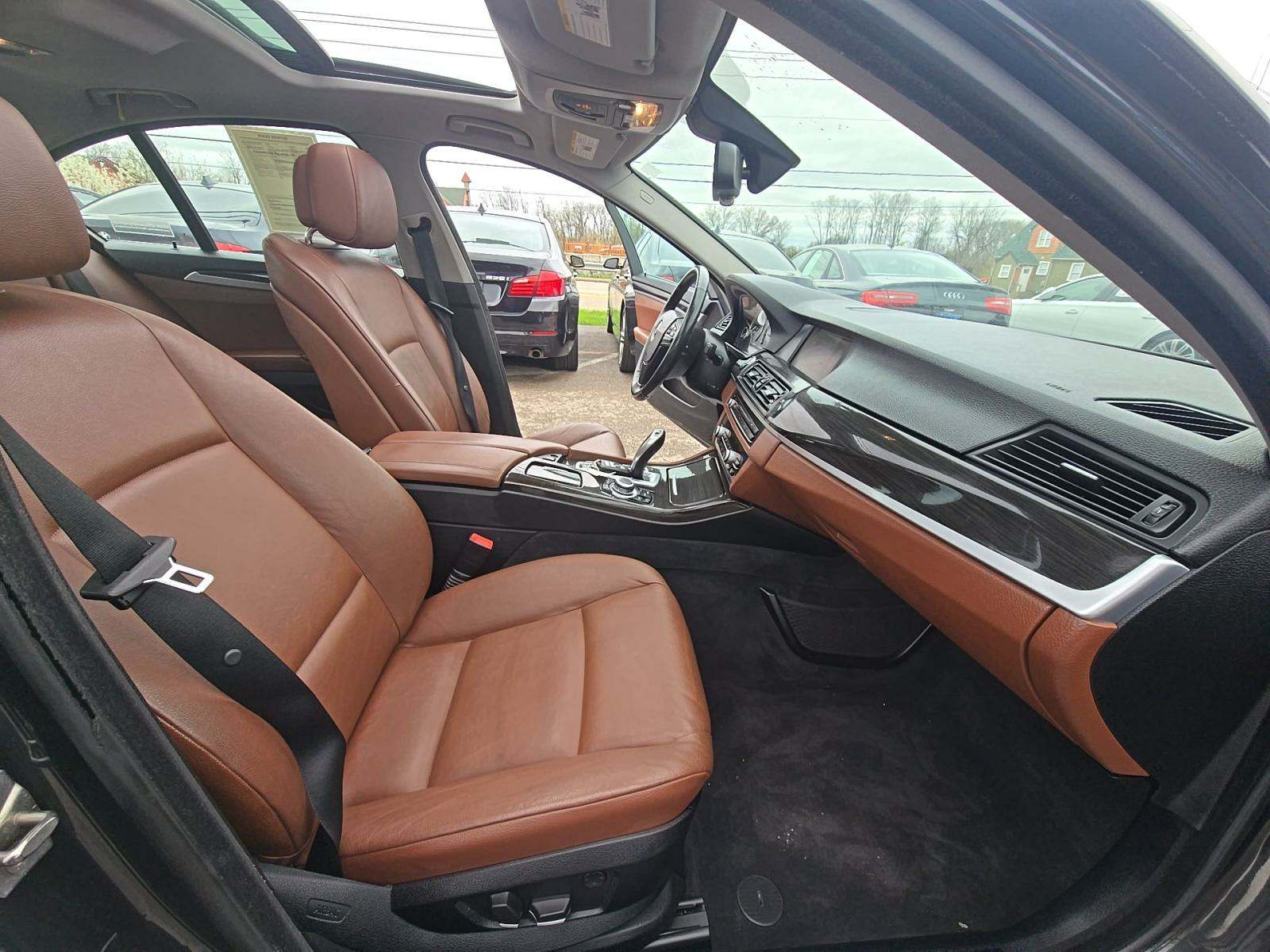 2013 BMW 5 Series 528i xDrive AWD