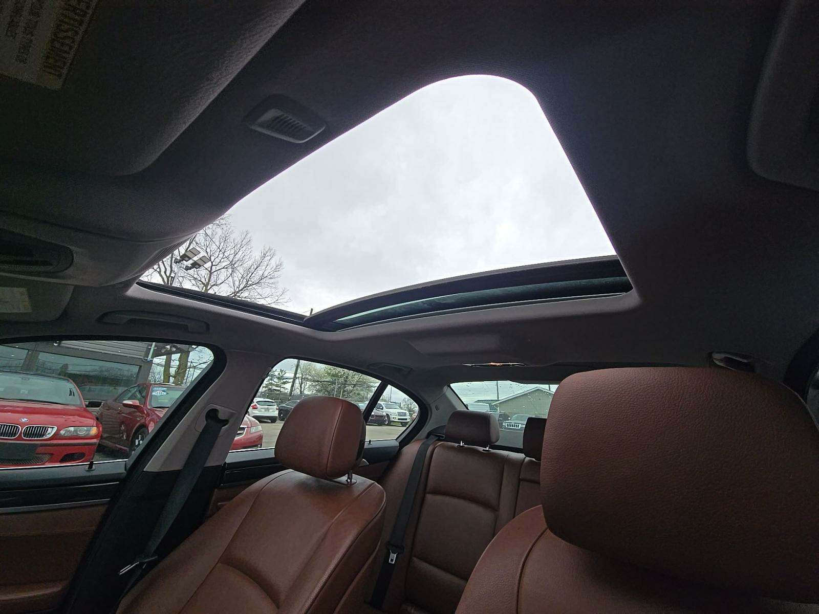 2013 BMW 5 Series 528i xDrive AWD