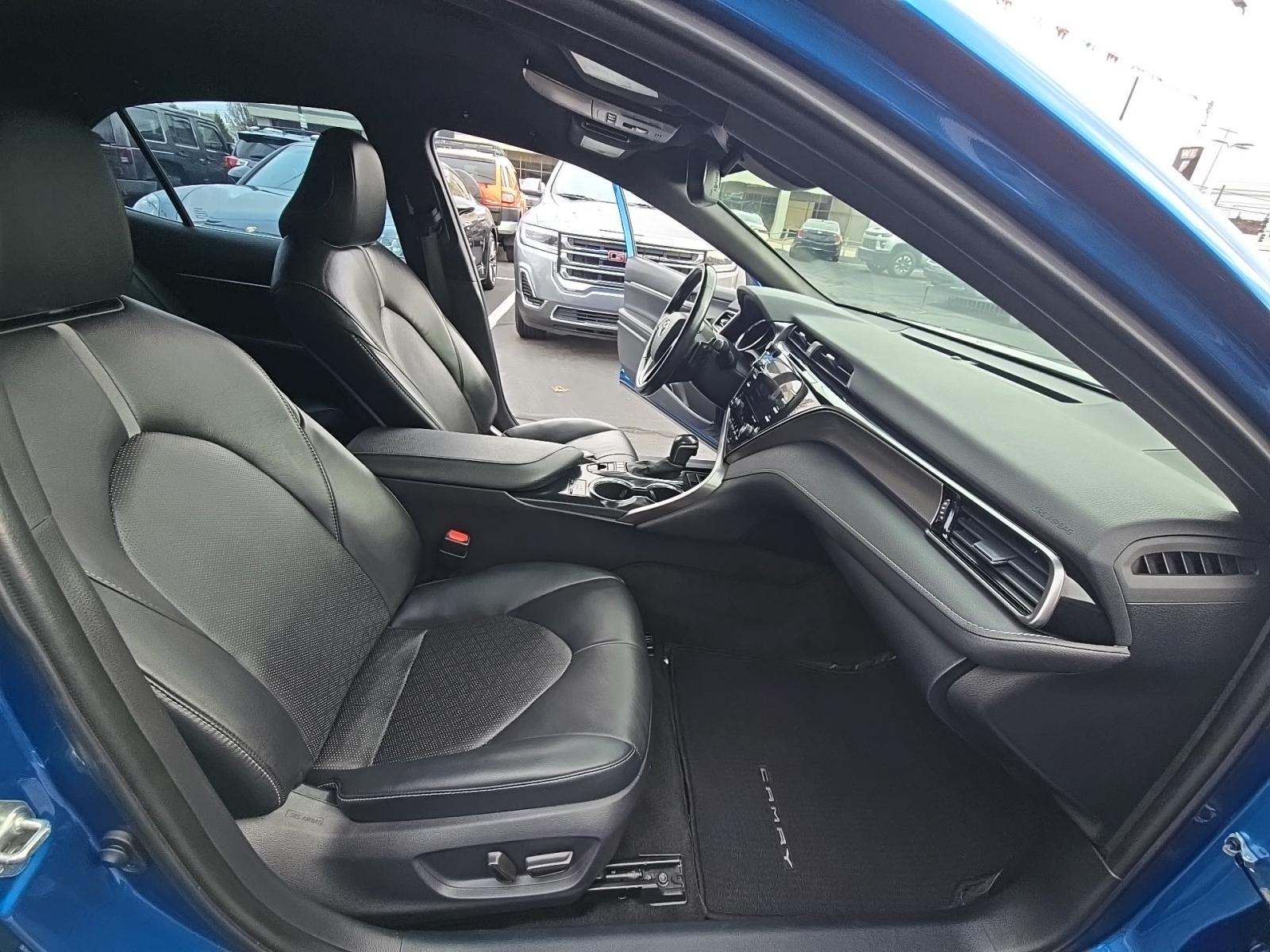 2020 Toyota Camry XSE FWD