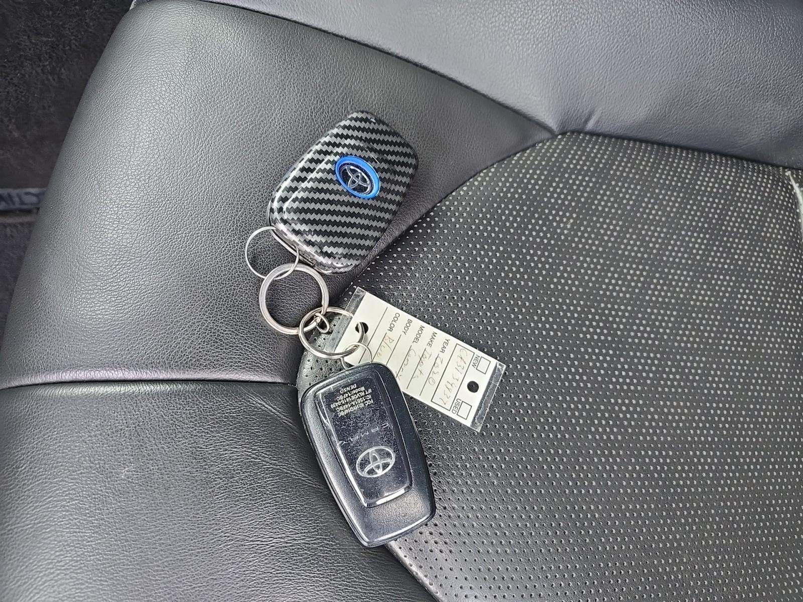 2020 Toyota Camry XSE FWD