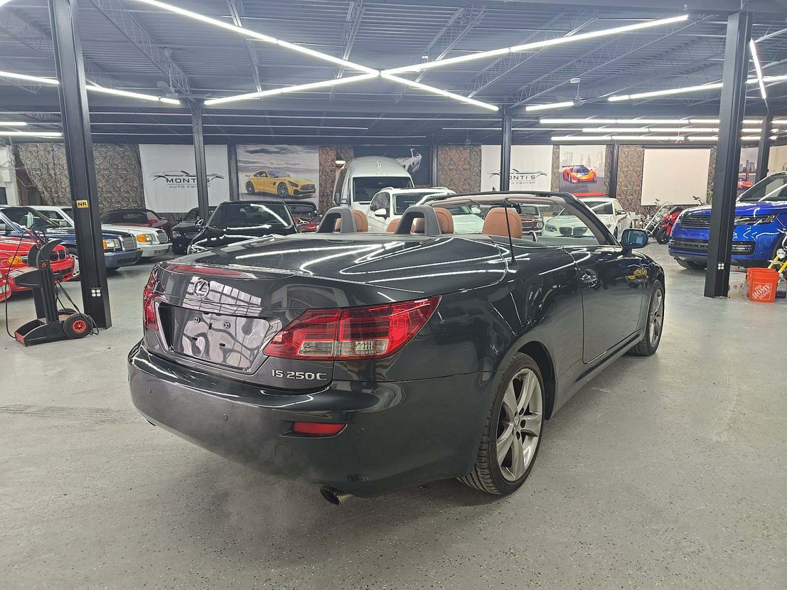 2011 Lexus IS IS 250C RWD