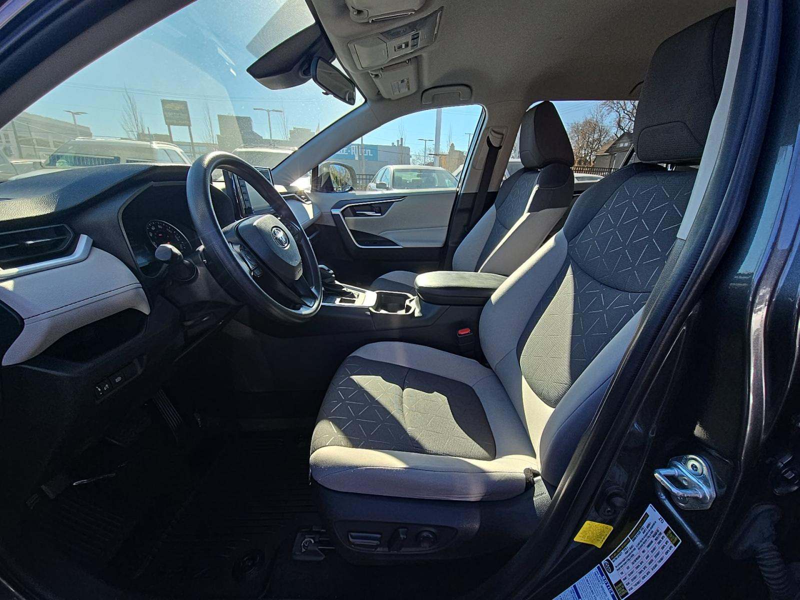 2021 Toyota RAV4 XLE AWD