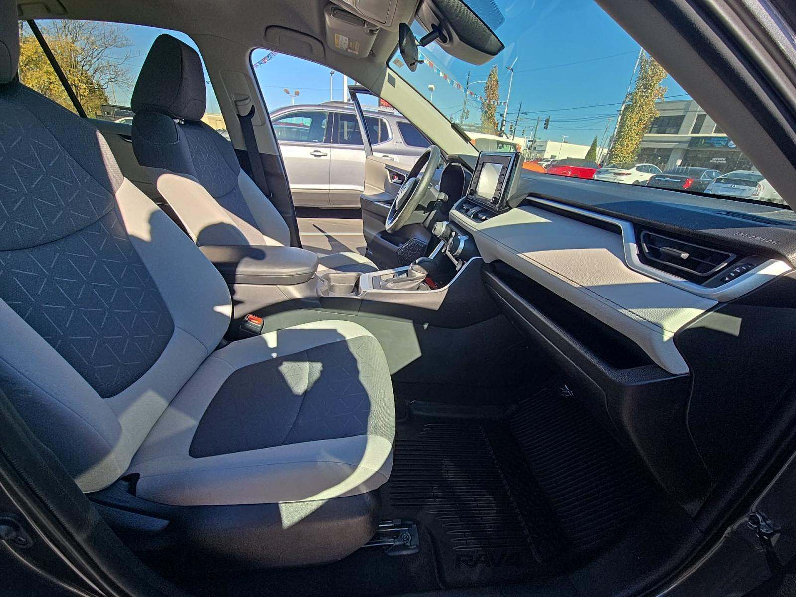 2021 Toyota RAV4 XLE AWD