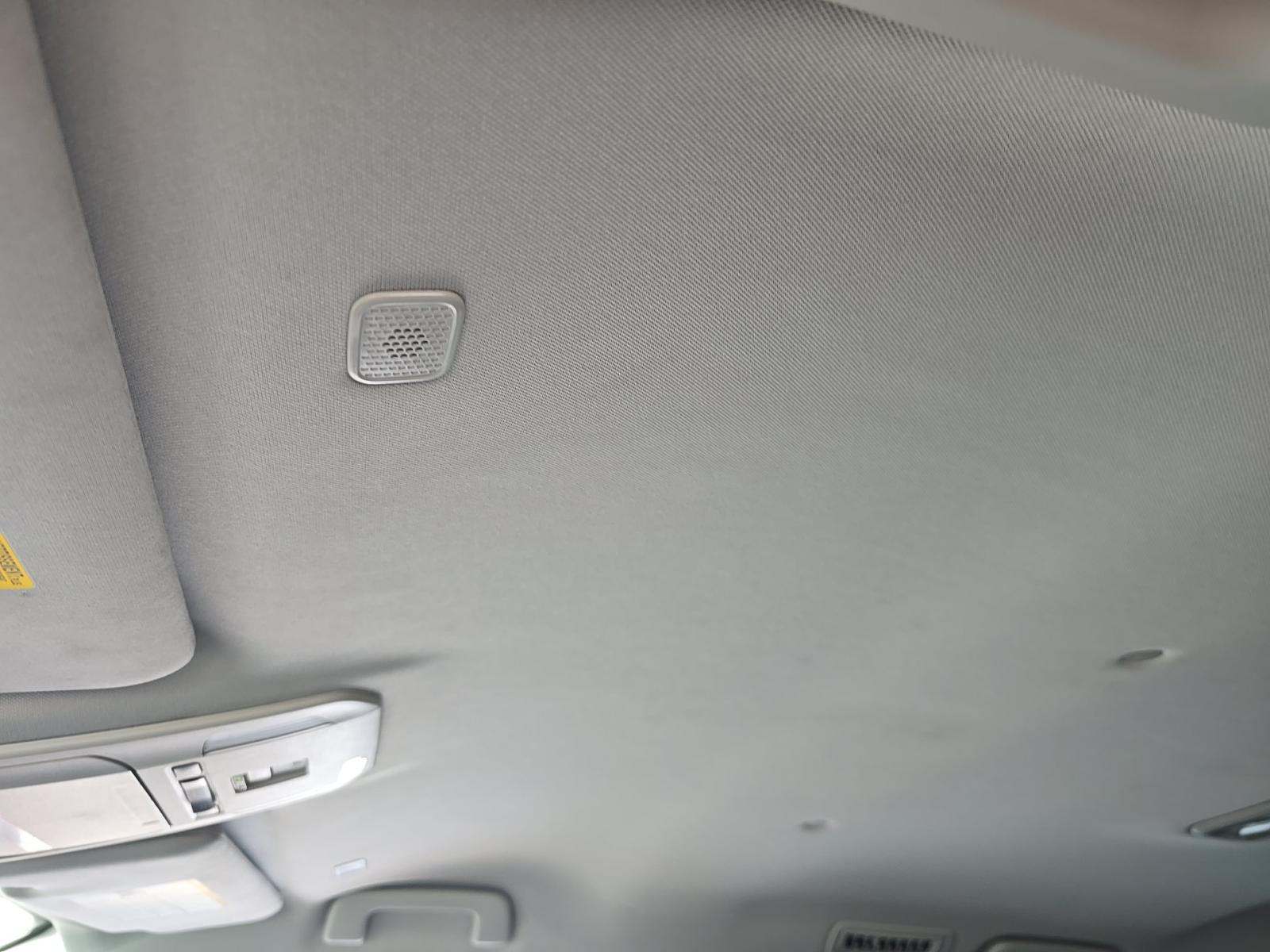 2024 Toyota Highlander LE FWD