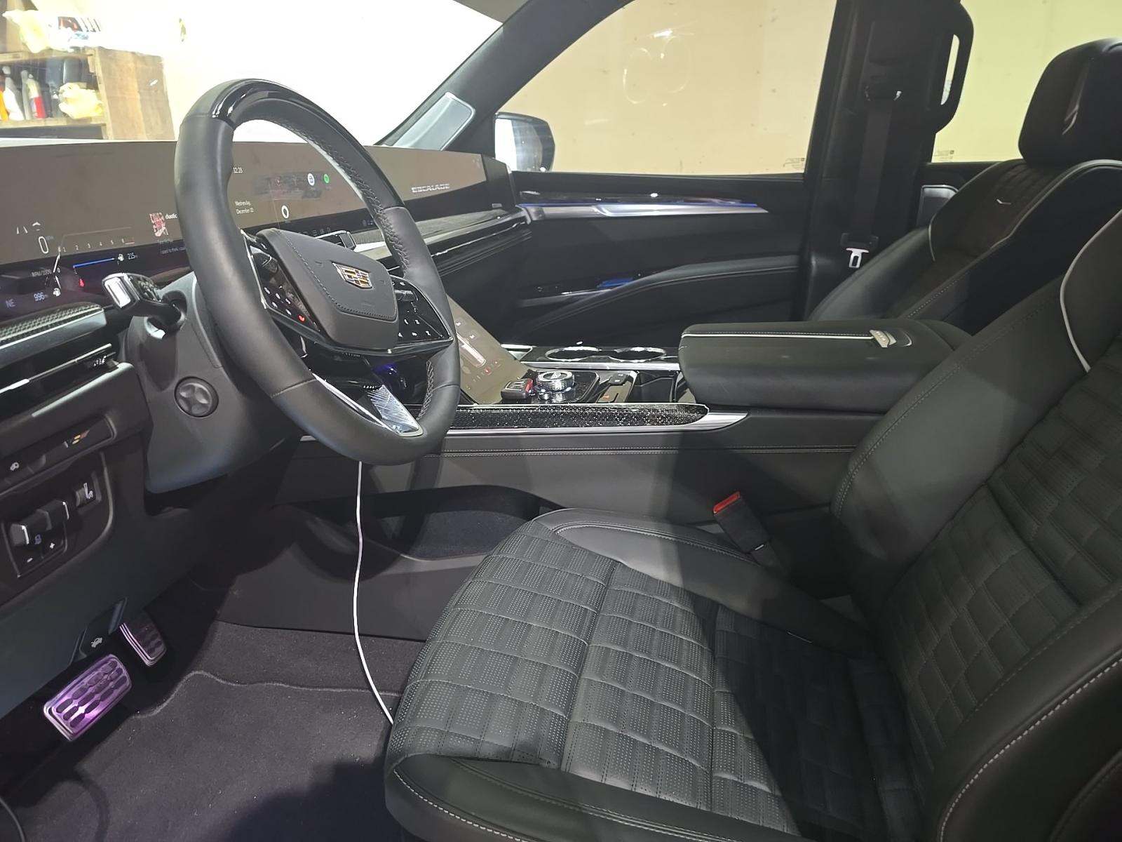 2025 Cadillac Escalade V-Series AWD