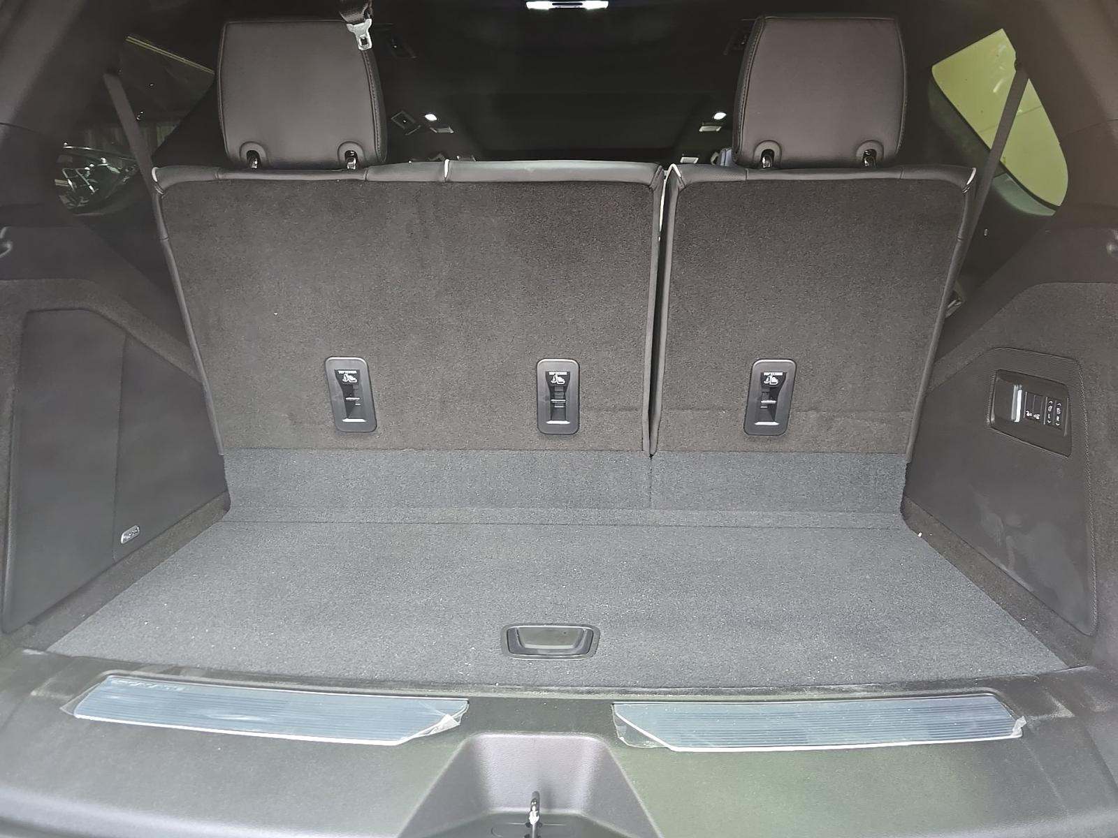 2025 Cadillac Escalade V-Series AWD