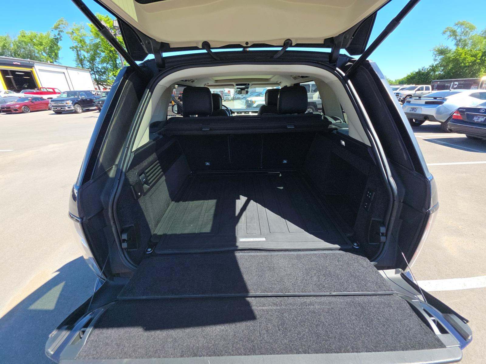 LAND ROVER RANGE ROVER - 10