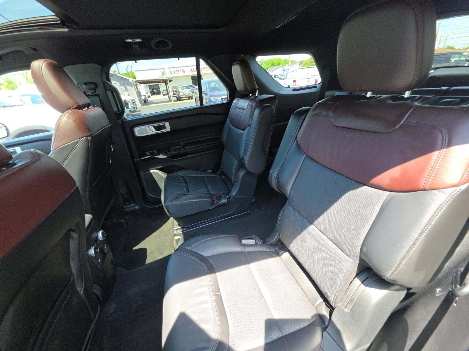 FORD EXPLORER - 9