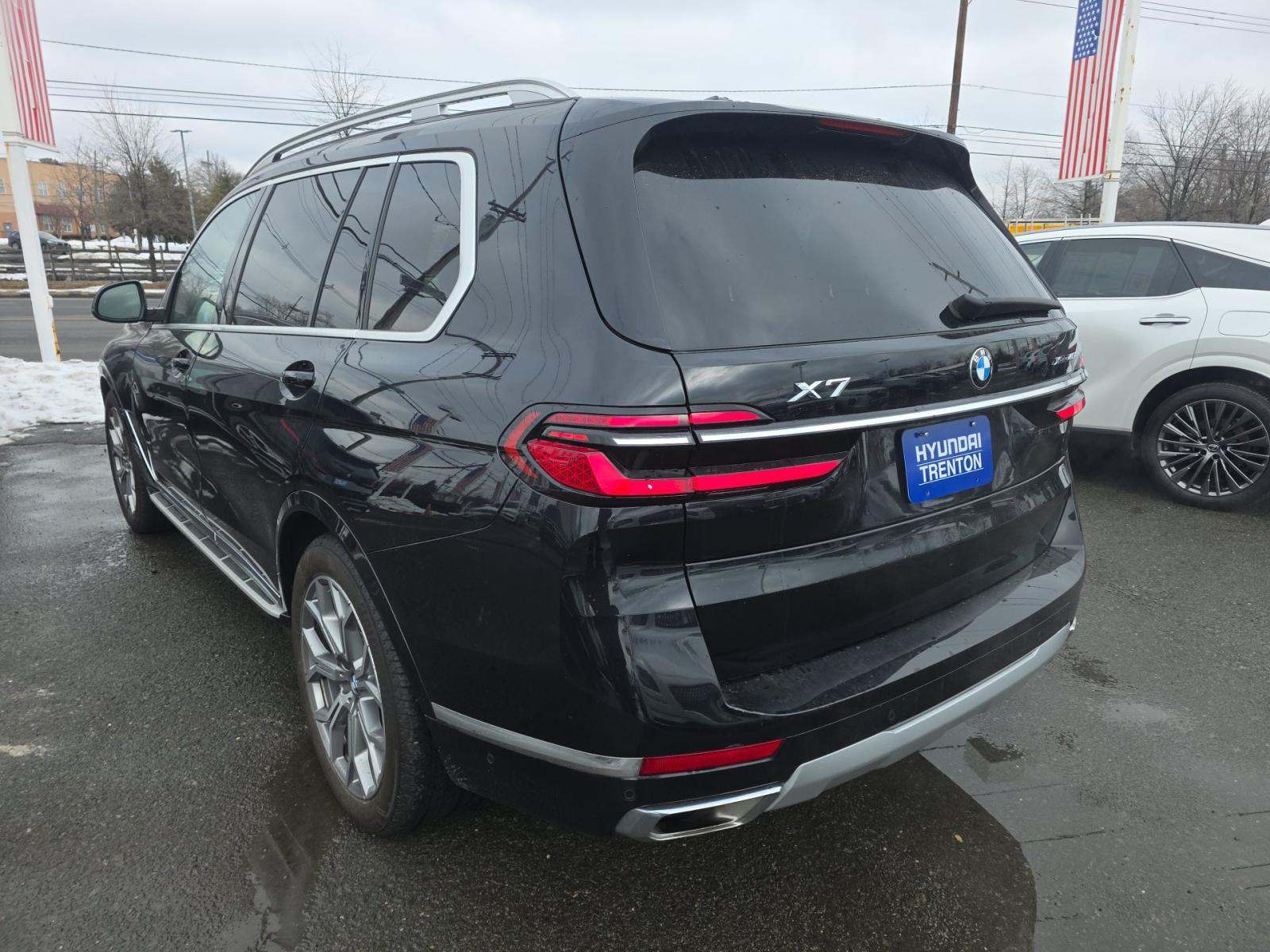 2023 BMW X7 xDrive40i AWD