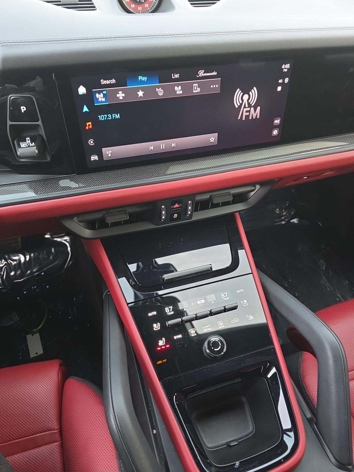 Porsche Cayenne Turbo GT снимка Porsche Cayenne Turbo GT