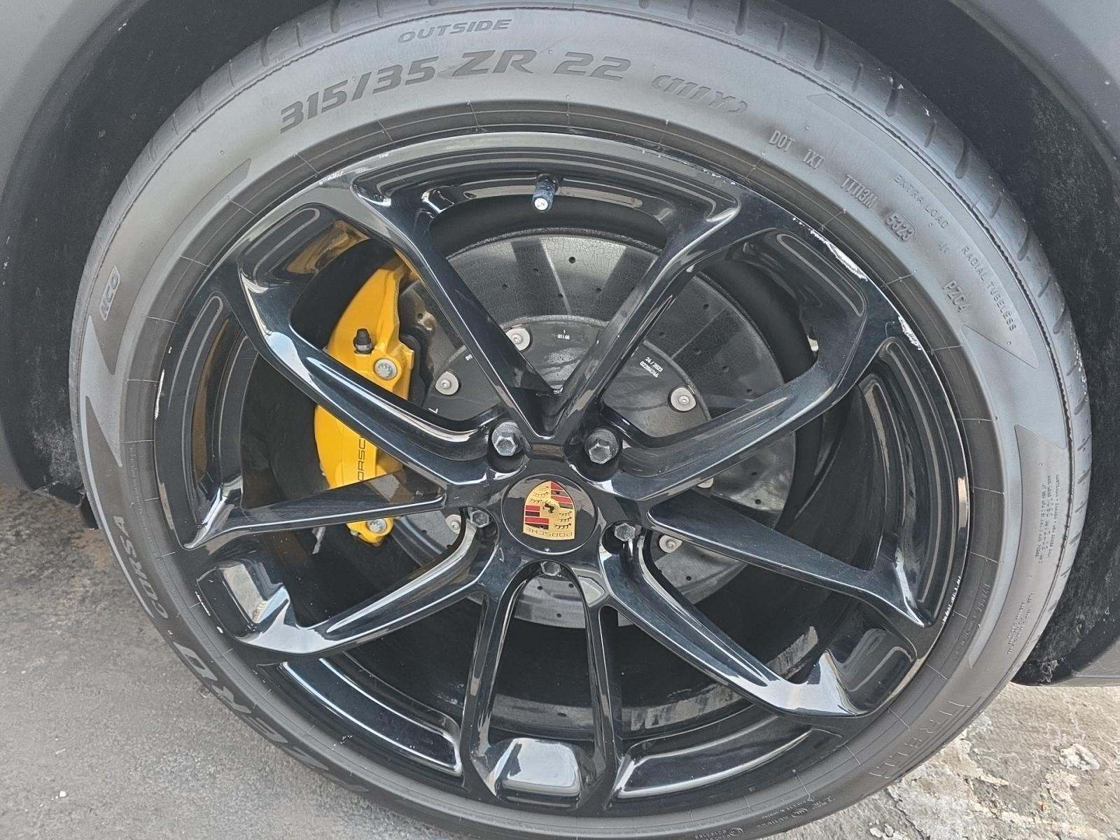 Porsche Cayenne Turbo GT снимка Porsche Cayenne Turbo GT