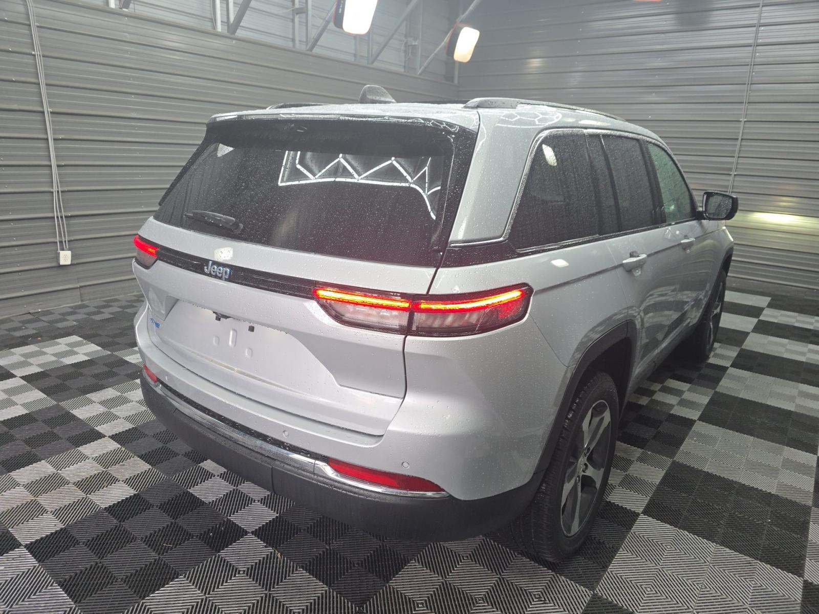2022 Jeep Grand Cherokee 4xe AWD