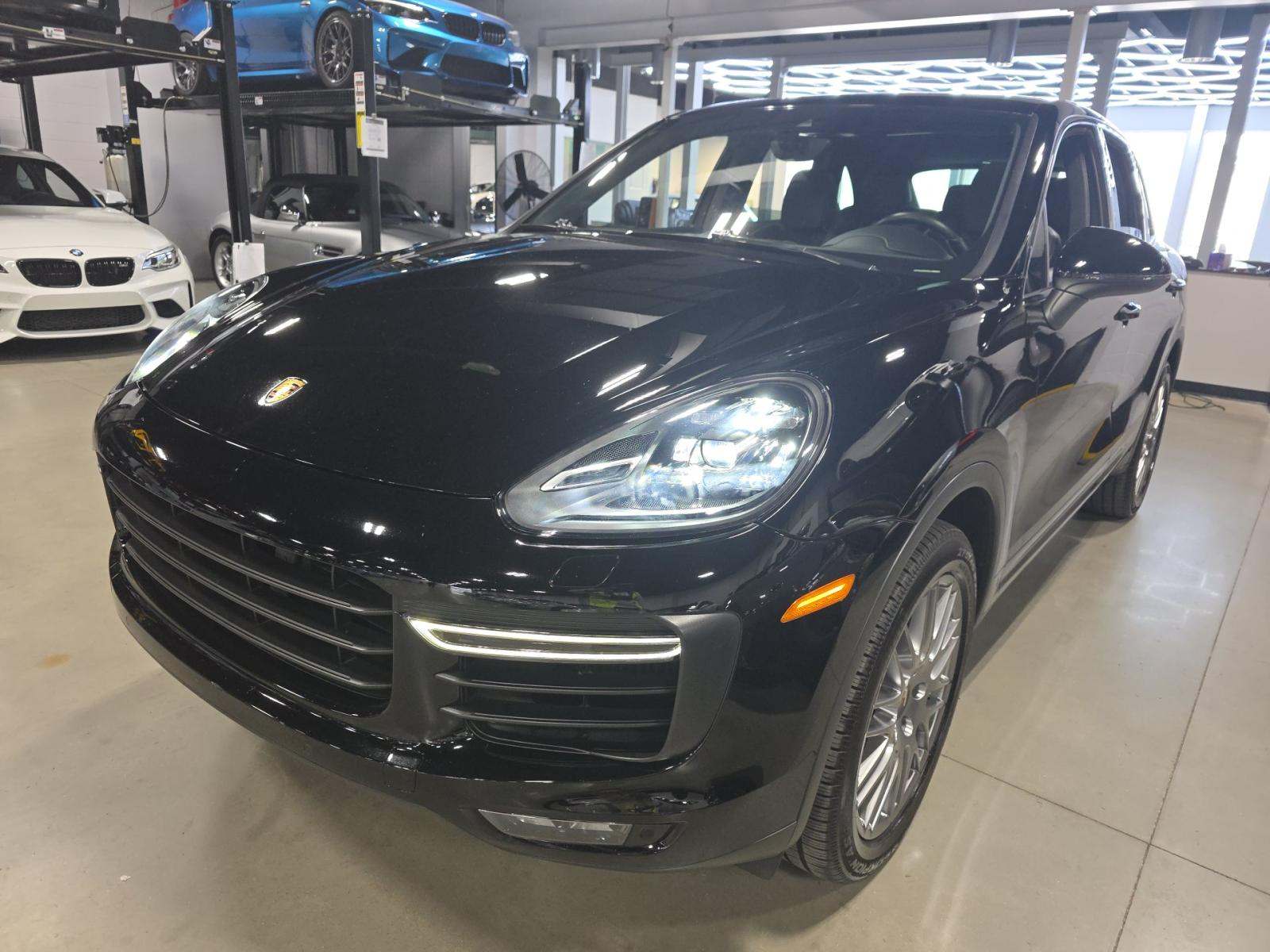PORSCHE CAYENNE - 1