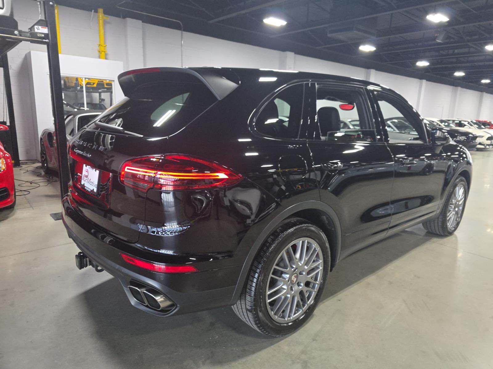 PORSCHE CAYENNE - 3